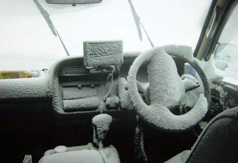 Как и чем подогреть двигатель зимой перед запуском своими руками? машине тоже холодно - Чини Машину!